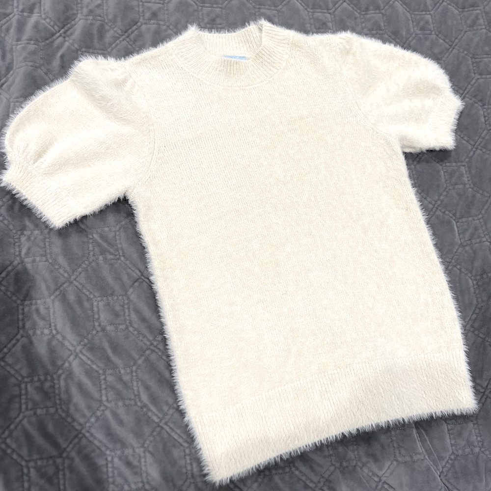 Short sleeve mohair sweater
